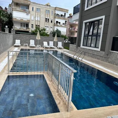 Stylish 100 Meters From The Apartmán *